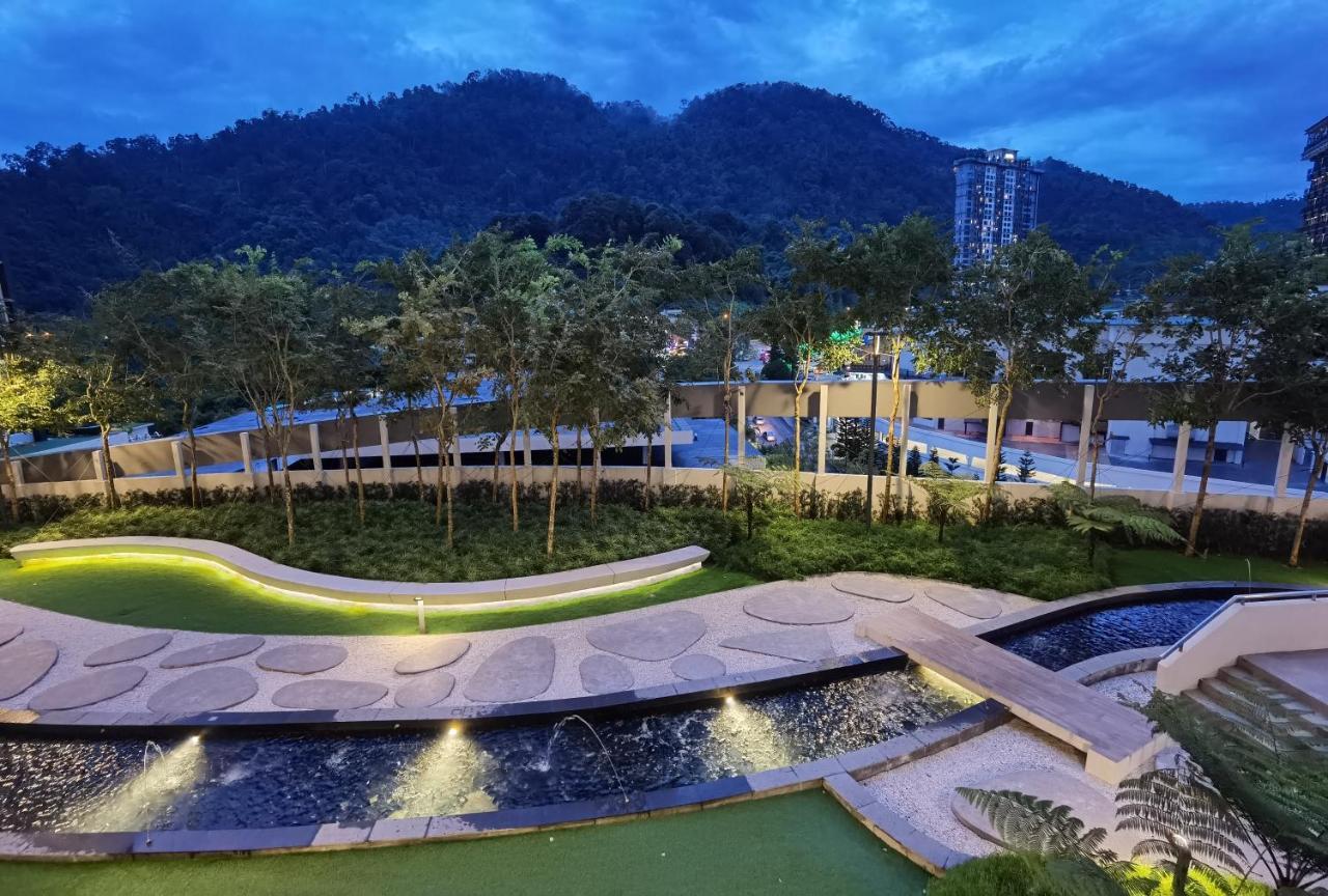 Windmill Upon Hills Luxurious Sky Villa 360 Sky Pool Heated Pool Mountainous Genting View Genting Highland By Heritage Cao nguyên Genting Ngoại thất bức ảnh