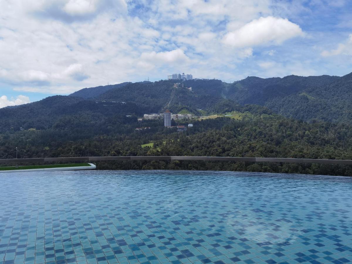Windmill Upon Hills Luxurious Sky Villa 360 Sky Pool Heated Pool Mountainous Genting View Genting Highland By Heritage Cao nguyên Genting Ngoại thất bức ảnh